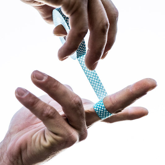 Blessures aux doigts, comment utiliser du strap en escalade ?